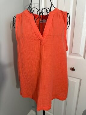 Sonoma Coral Sleeveless V-Neck Textured Tank, NWT